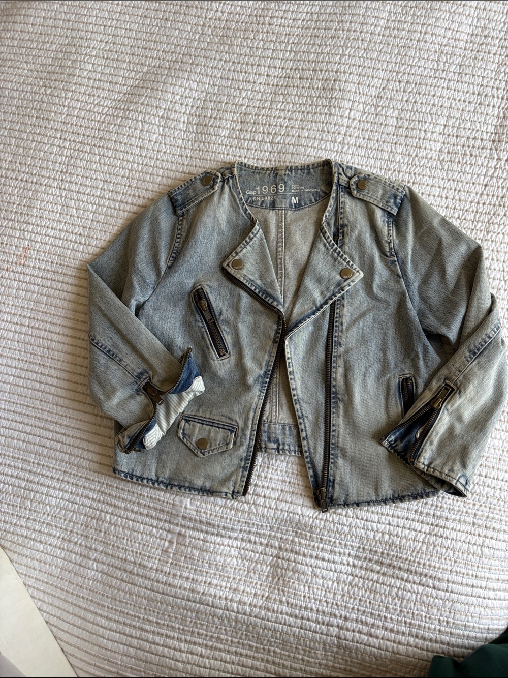 GAP 1969 Women's Light Wash Denim Moto Jacket - Blue